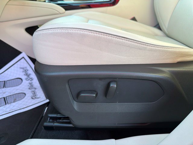 Certified 2022 Buick Envision Essence w/ Safety Package AWD/4WD image 14