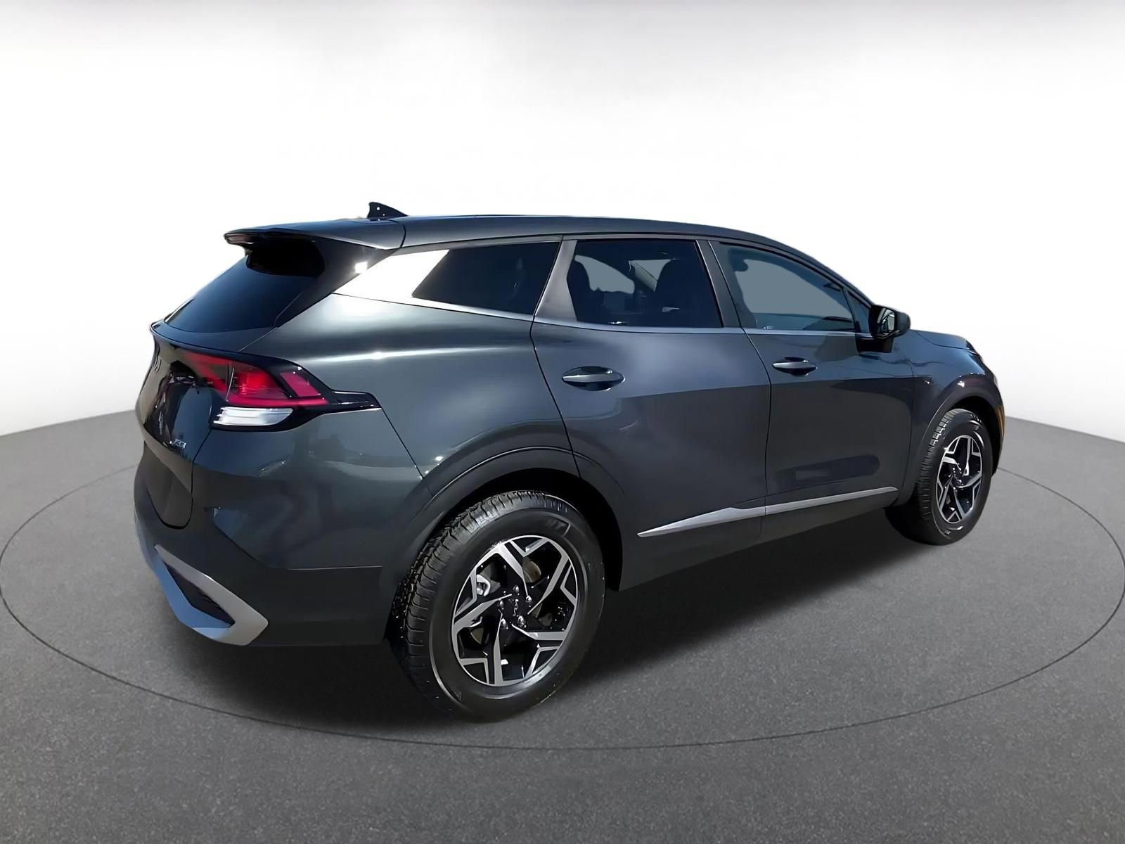 Used 2025 Kia Sportage LX image 15