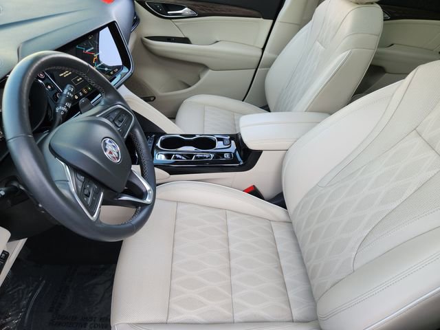 Certified 2022 Buick Envision Avenir w/ Technology Package II image 9