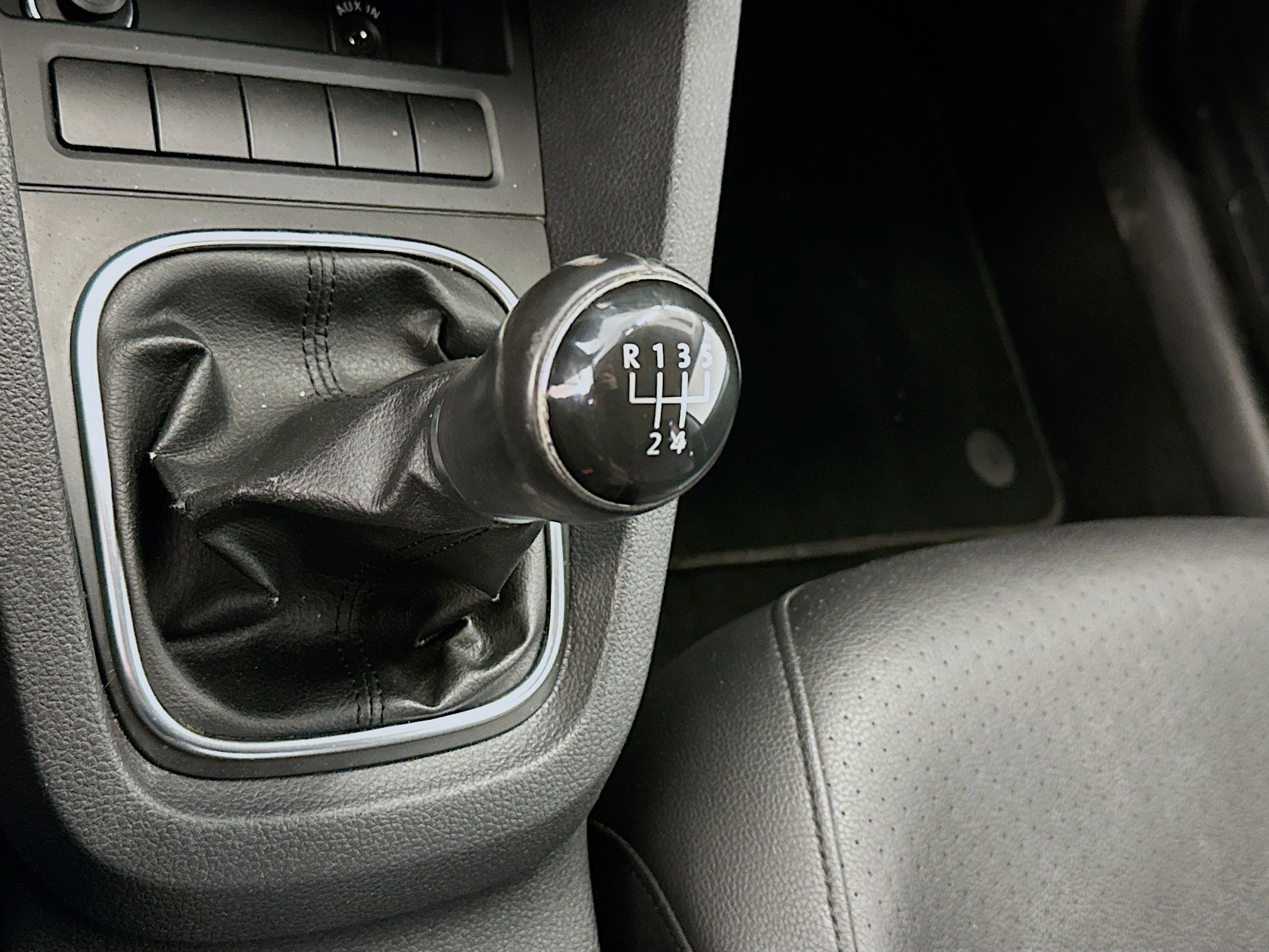 Used 2013 Volkswagen Jetta SE image 23