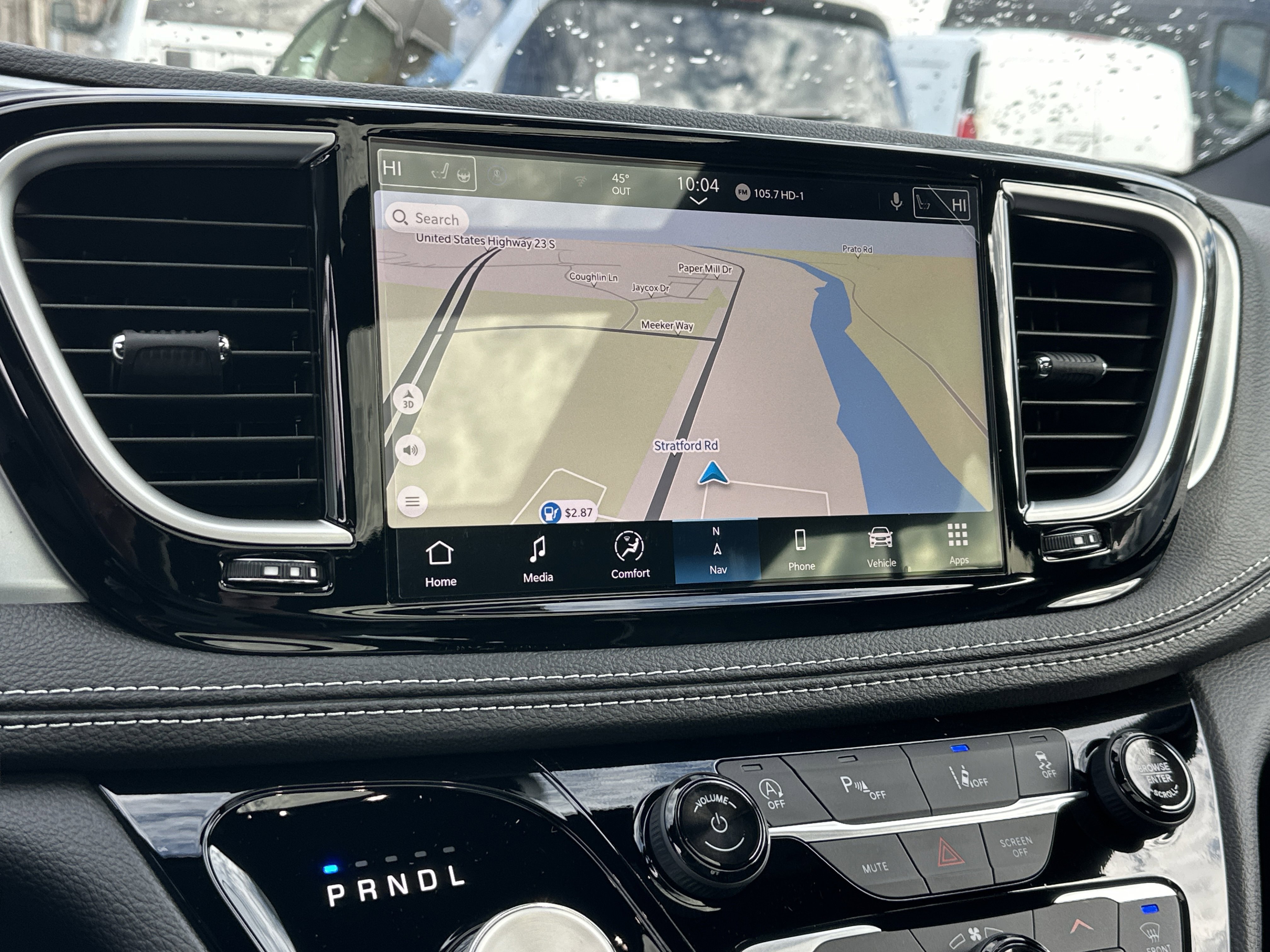 New 2026 Chrysler Pacifica Limited w/ Uconnect Theater Family Group image 7