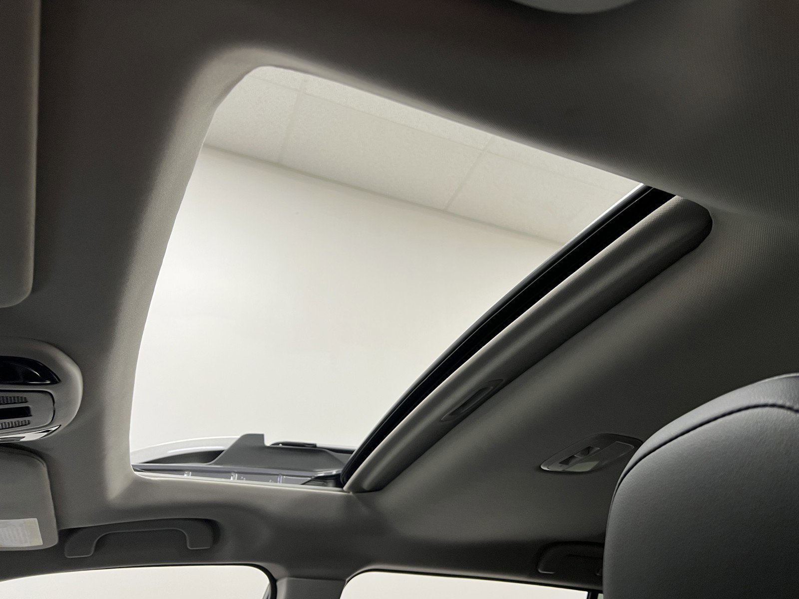 New 2025 Subaru Outback Touring XT image 27