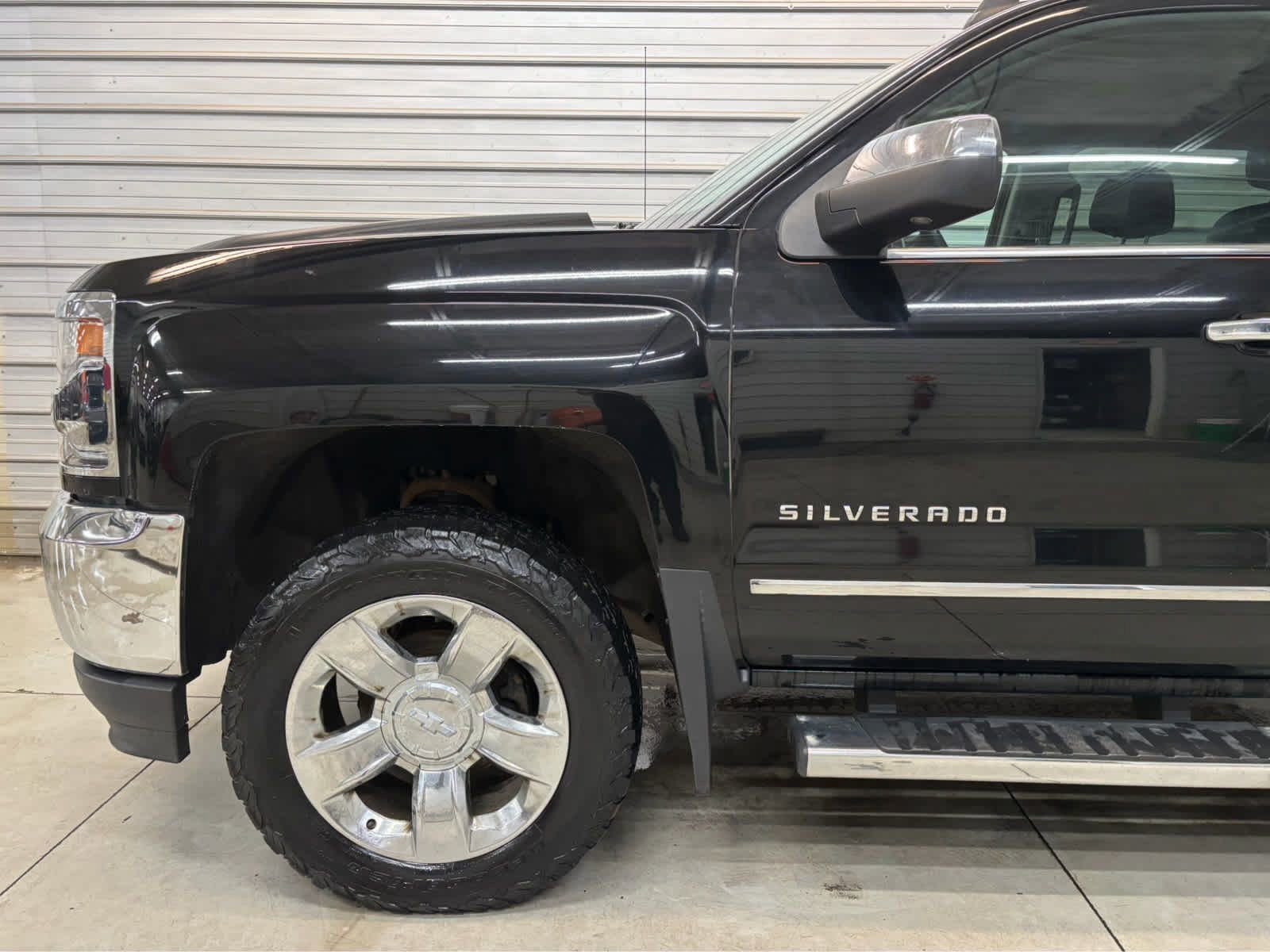 Used 2016 Chevrolet Silverado 1500 LTZ w/ Sport Package AWD/4WD image 4