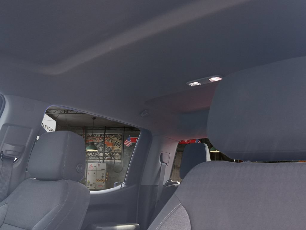 Used 2022 Chevrolet Silverado 1500 Custom AWD/4WD image 16
