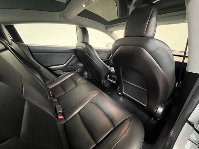 Used 2019 Tesla Model 3 Standard Range Plus RWD image 11