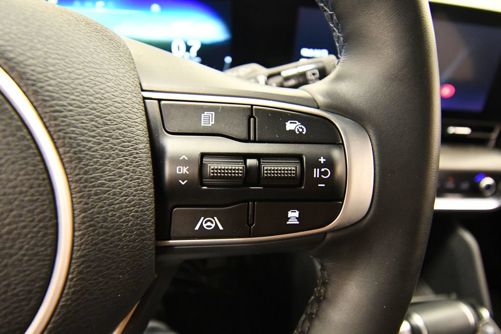 Certified 2025 Kia Sportage X-Pro AWD/4WD image 22