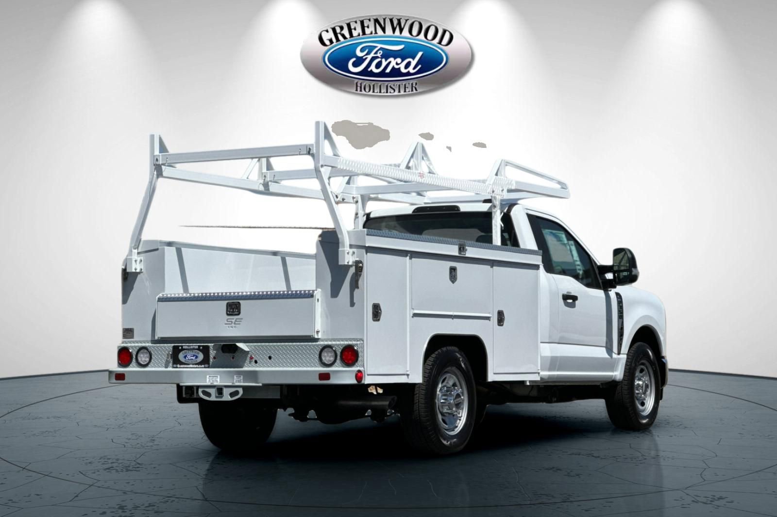New 2025 Ford F350 XL w/ XL Chrome Package RWD image 4