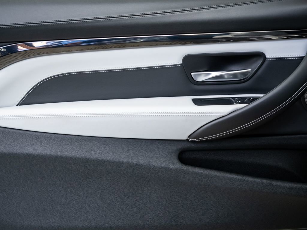 Used 2019 BMW M4 Coupe w/ Competition Package image 7