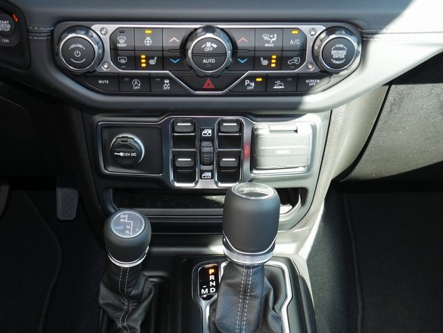 New 2025 Jeep Gladiator Sport image 21