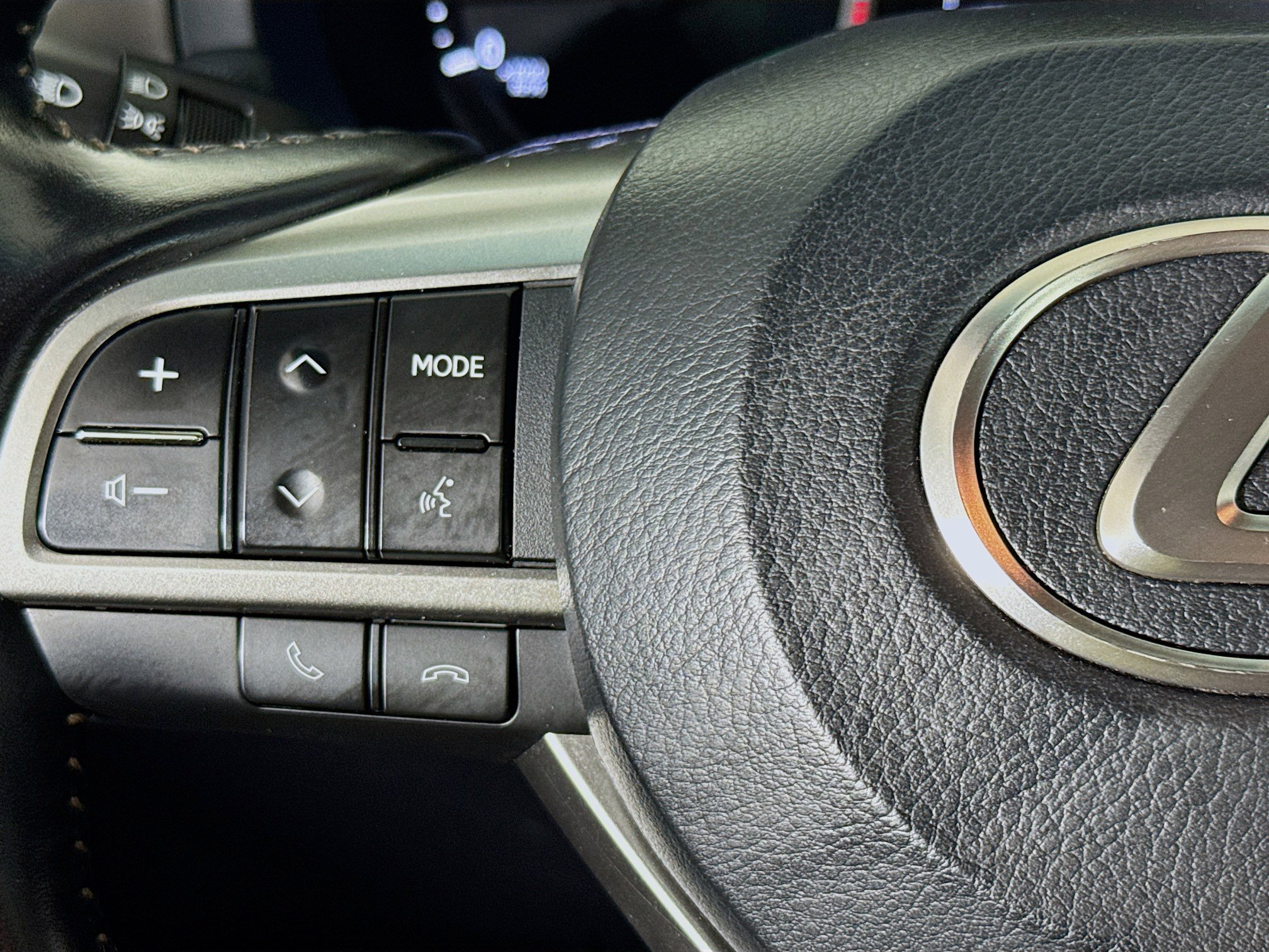 Used 2022 Lexus GX 460 Premium w/ Accessory Package image 13
