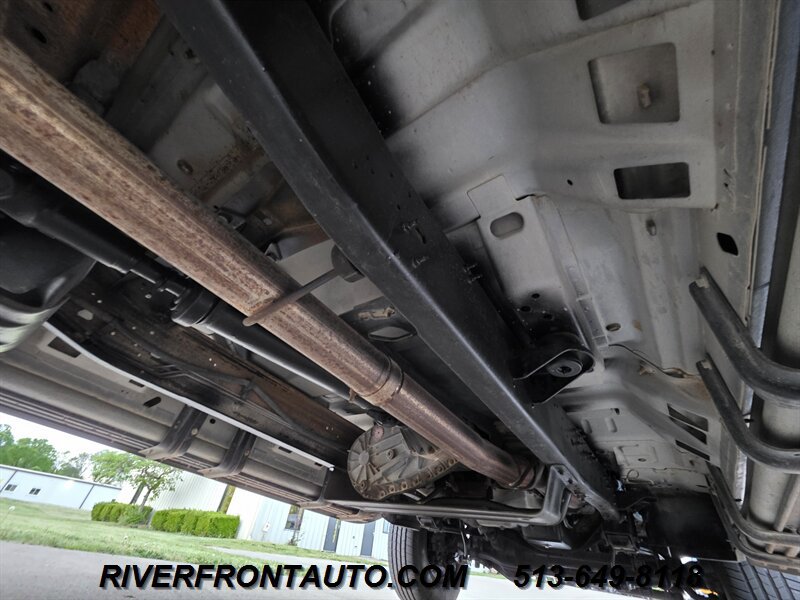 Used 2001 Ford F350 Lariat AWD/4WD image 3