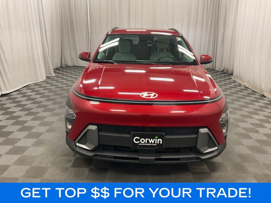 Used 2025 Hyundai Kona SEL AWD/4WD image 3