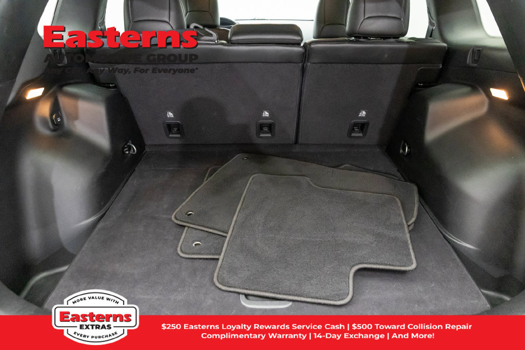 Used 2021 Jeep Cherokee Latitude Plus AWD/4WD image 10