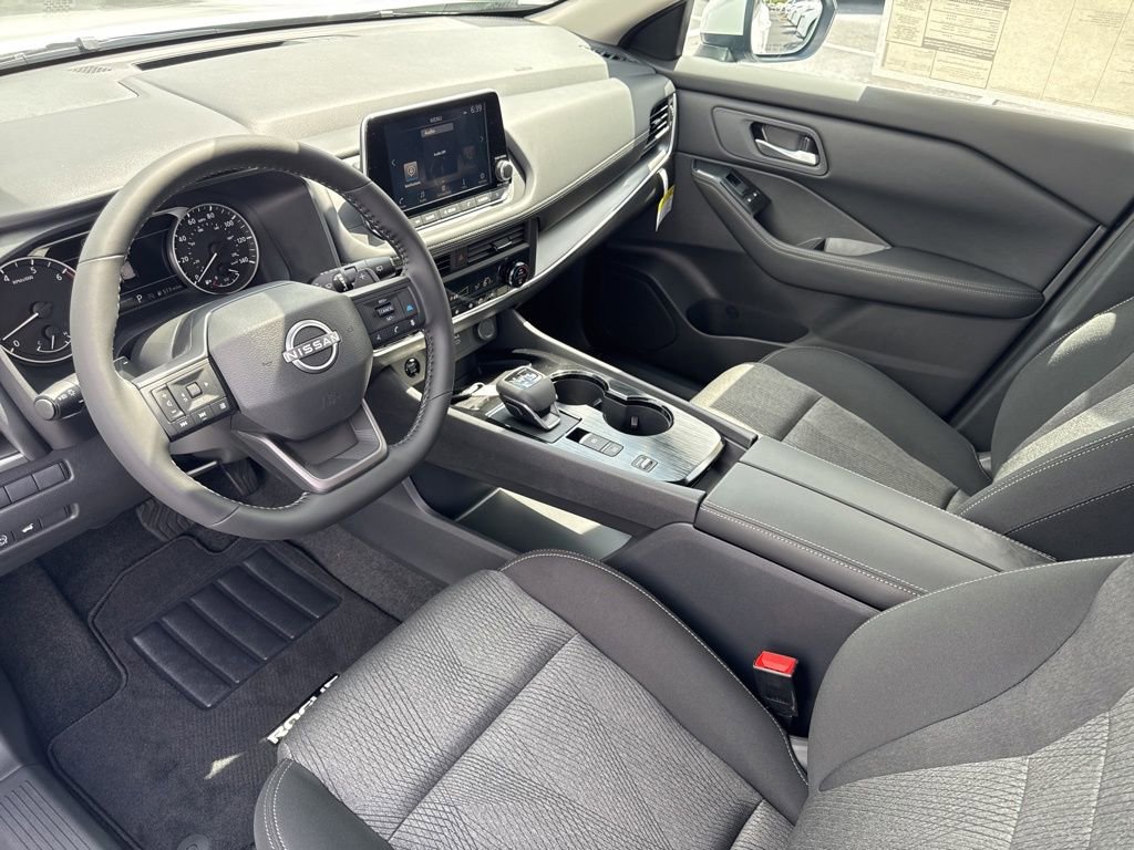 New 2026 Nissan Rogue SV FWD image 10