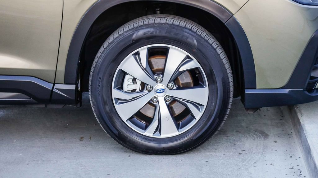 Used 2025 Subaru Ascent Premium AWD/4WD image 11