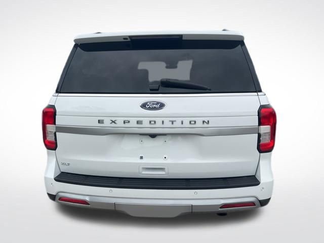 Used 2024 Ford Expedition XLT AWD/4WD image 11