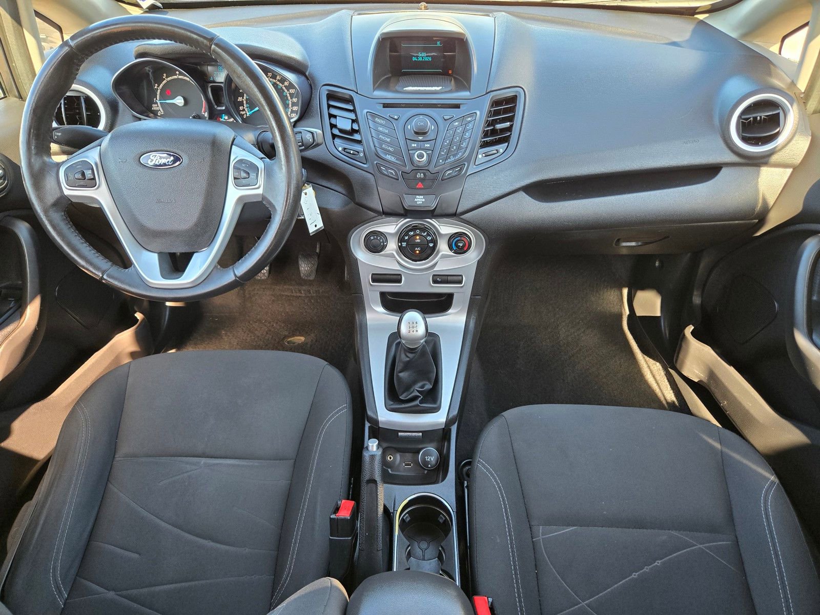 Used 2015 Ford Fiesta SE FWD image 17