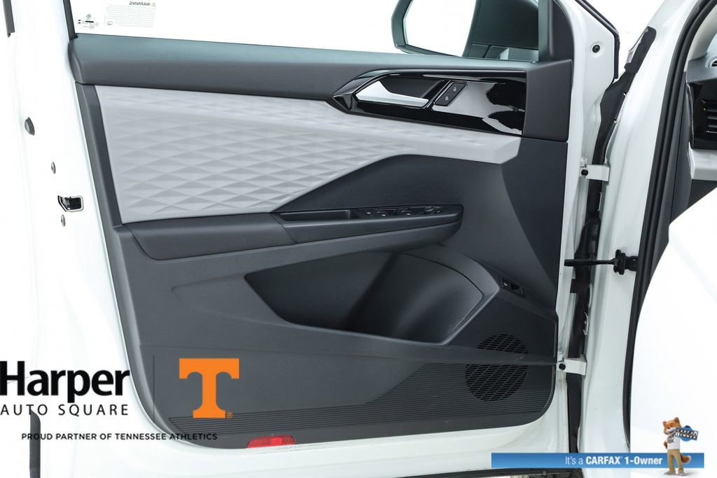 Used 2023 Volkswagen Taos S image 18
