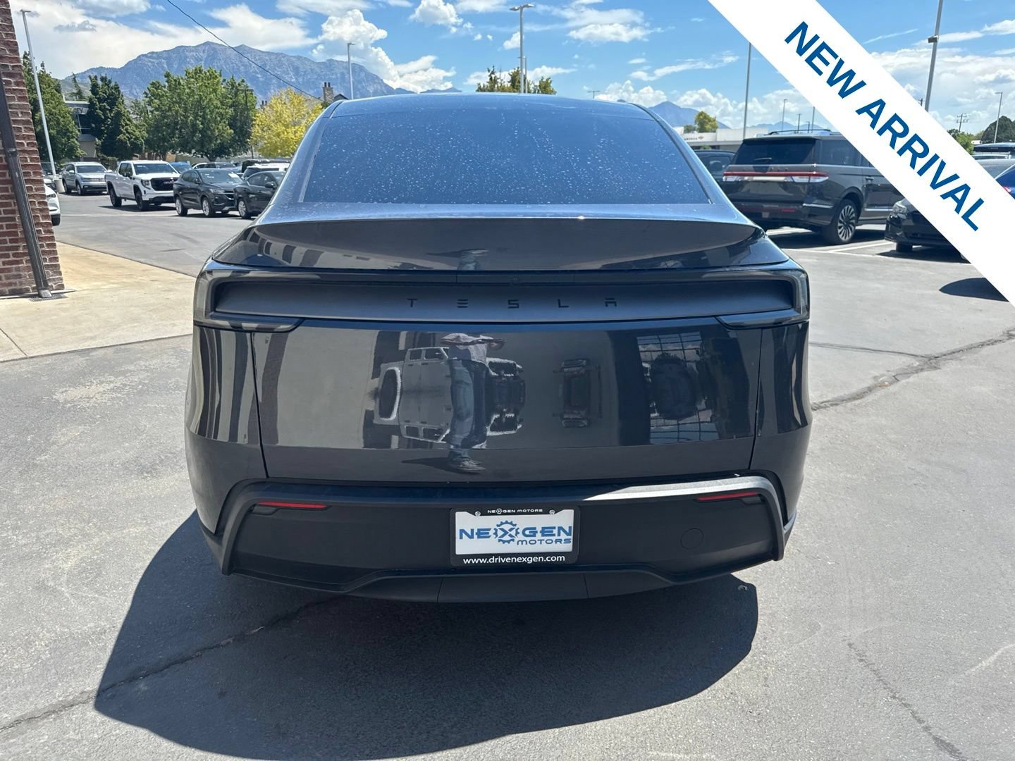 Used 2026 Tesla Model Y Long Range AWD/4WD image 6