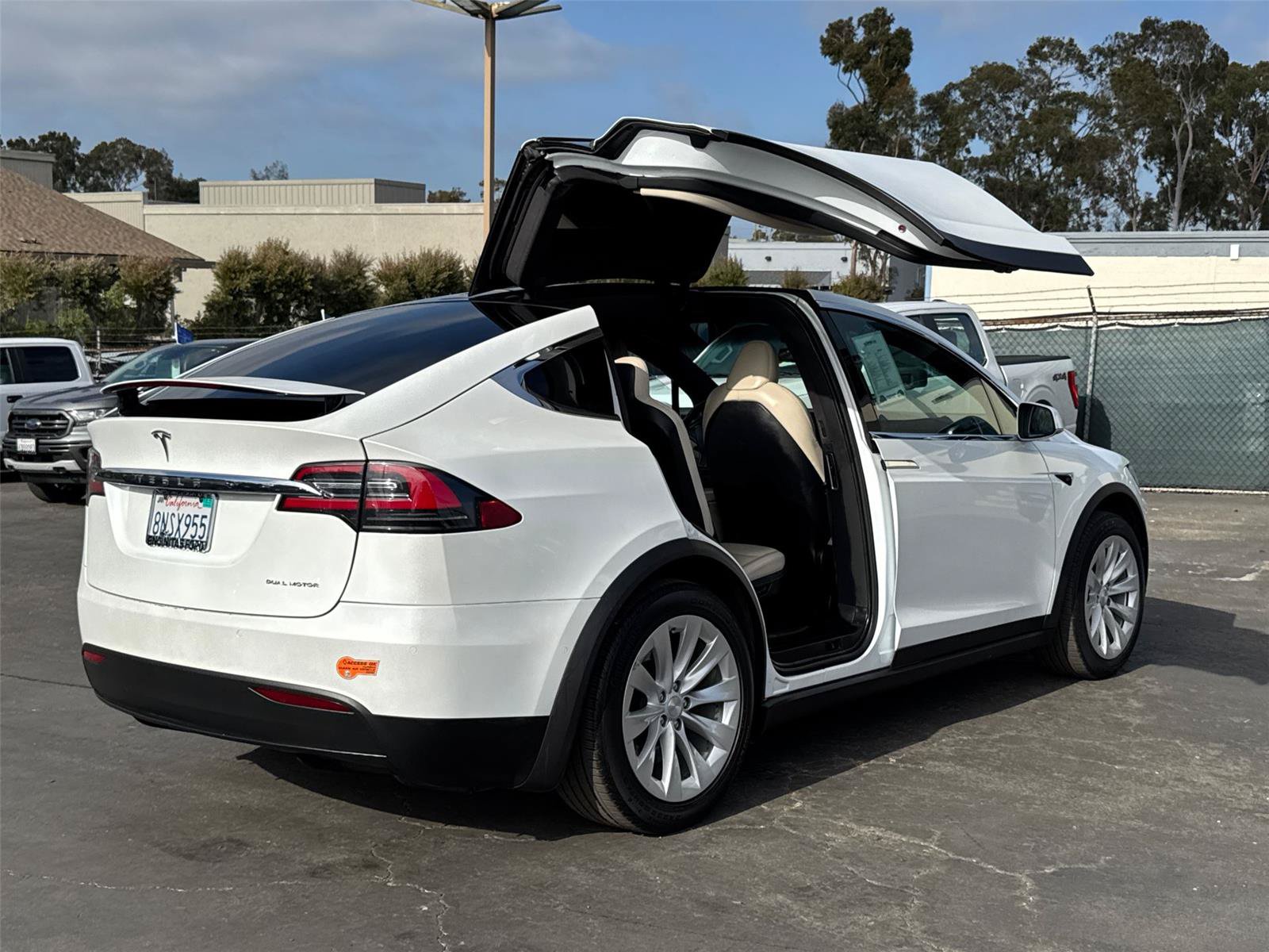 Used 2020 Tesla Model X Long Range AWD/4WD image 14