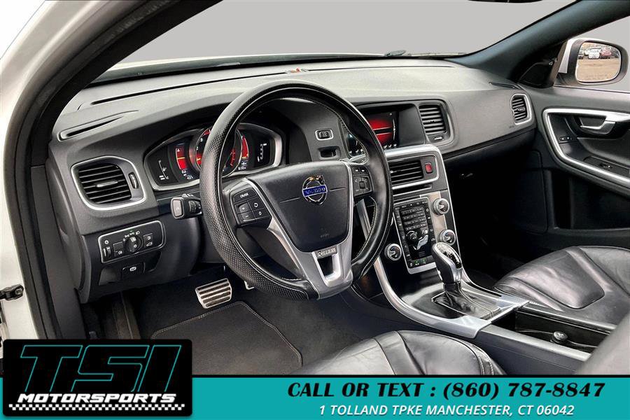 Used 2016 Volvo S60 T6 R-Design w/ Convenience Package image 14