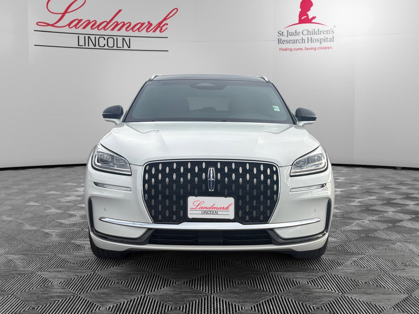 Certified 2024 Lincoln Corsair Grand Touring w/ Equipment Group 301A image 8