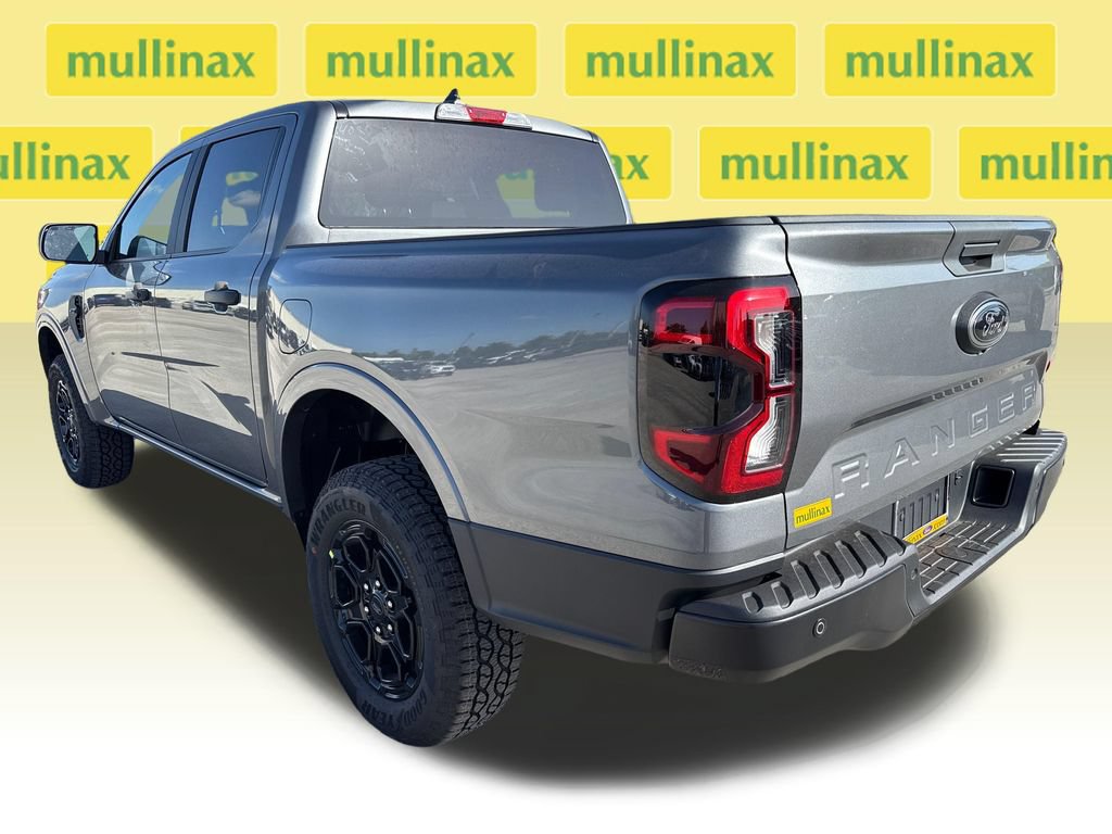 New 2026 Ford Ranger XLT w/ Black Appearance Package RWD image 4