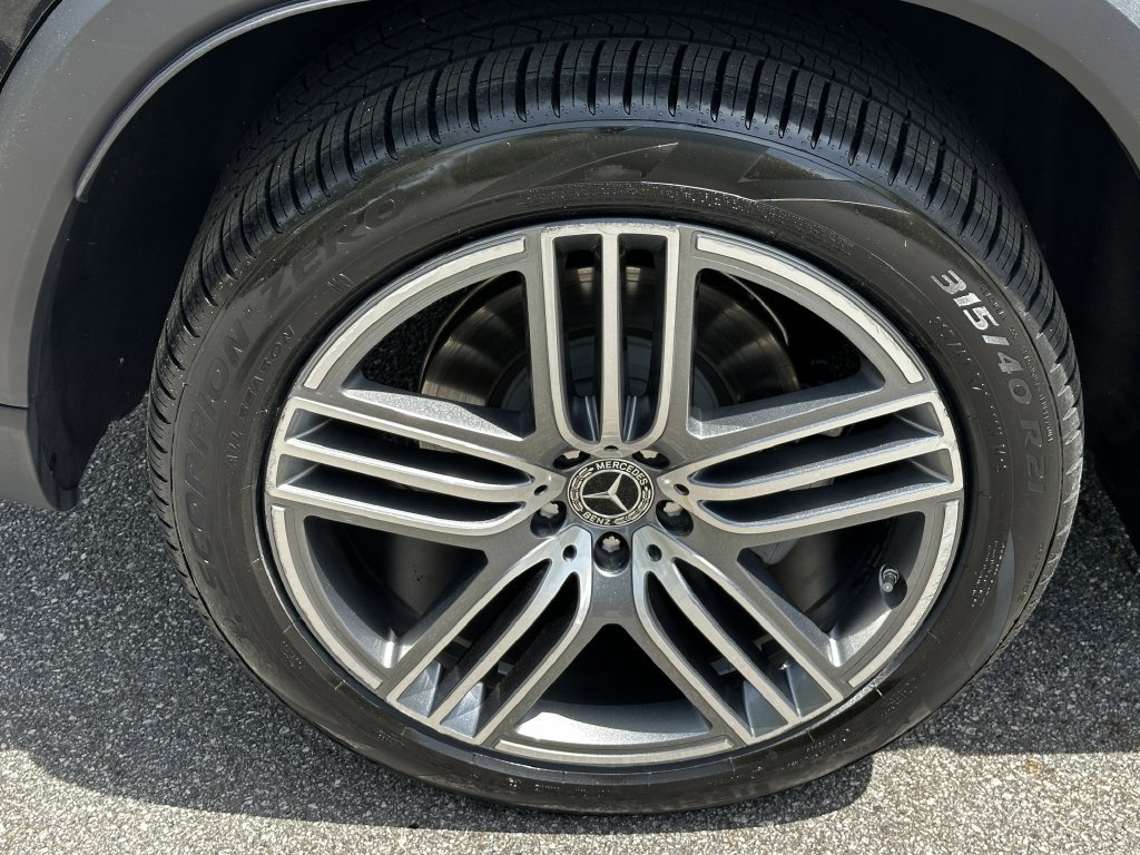 Used 2025 Mercedes-Benz GLS 450 4MATIC image 21