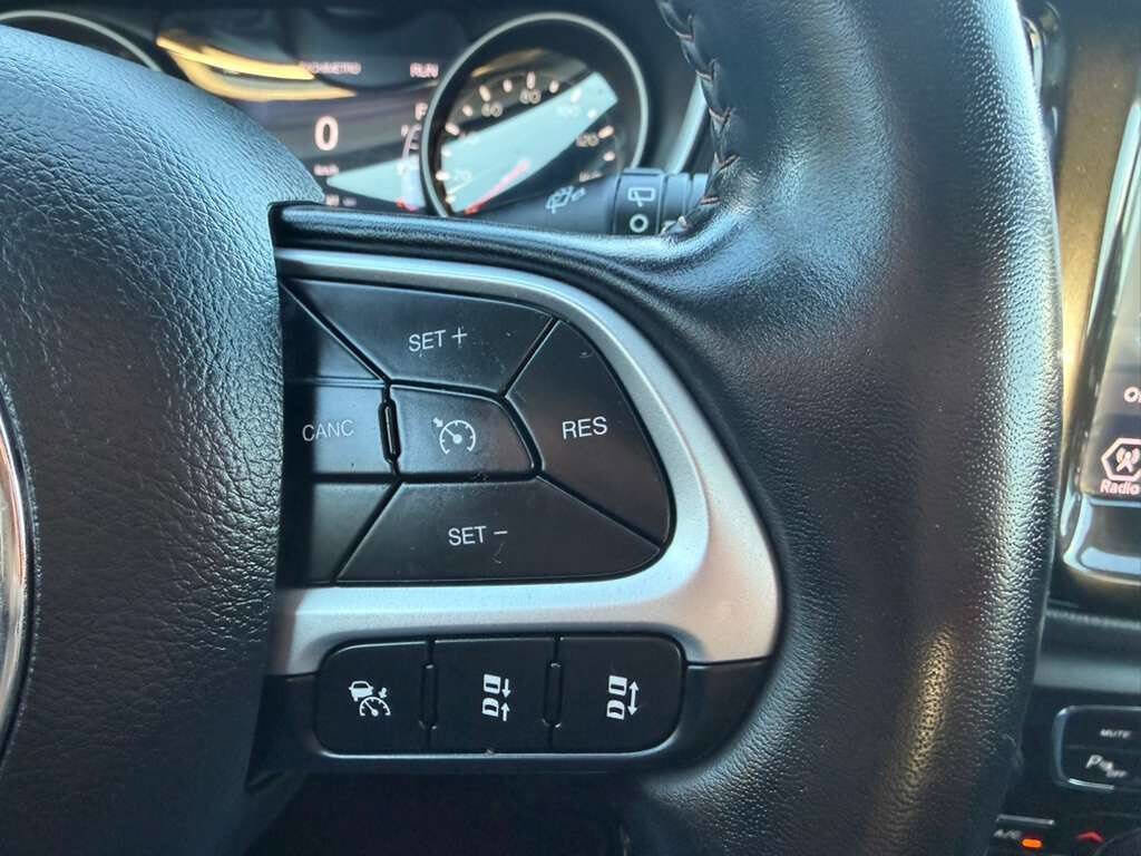 Used 2021 Jeep Compass Limited image 9