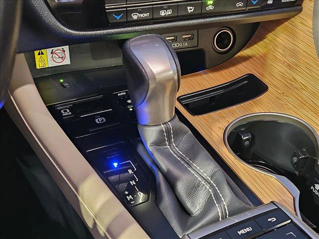 Used 2022 Lexus RX 350L FWD w/ Premium Package image 12