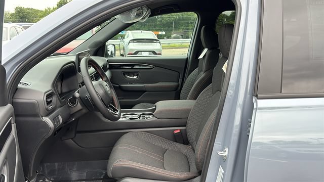 New 2026 Honda Pilot Sport image 9