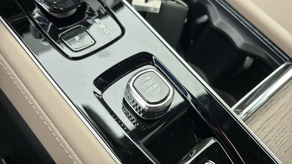 New 2026 Volvo XC90 T8 Plus image 15