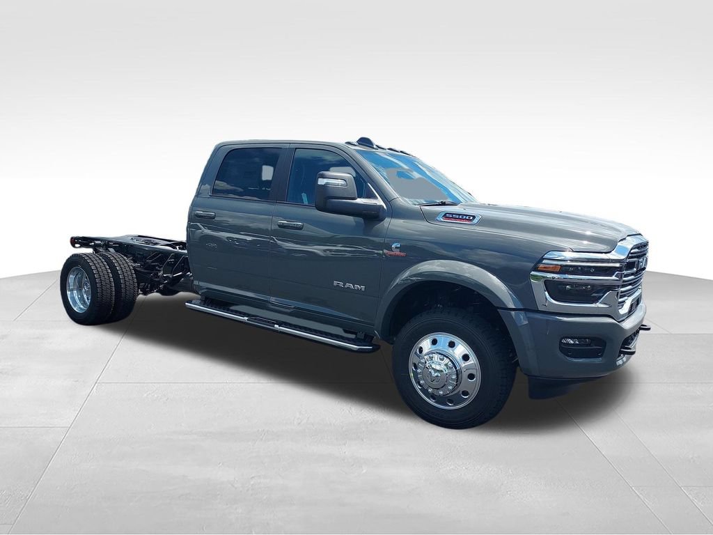 New 2026 RAM 5500 4x4 Crew Cab w/ Laramie Trim Package image 7