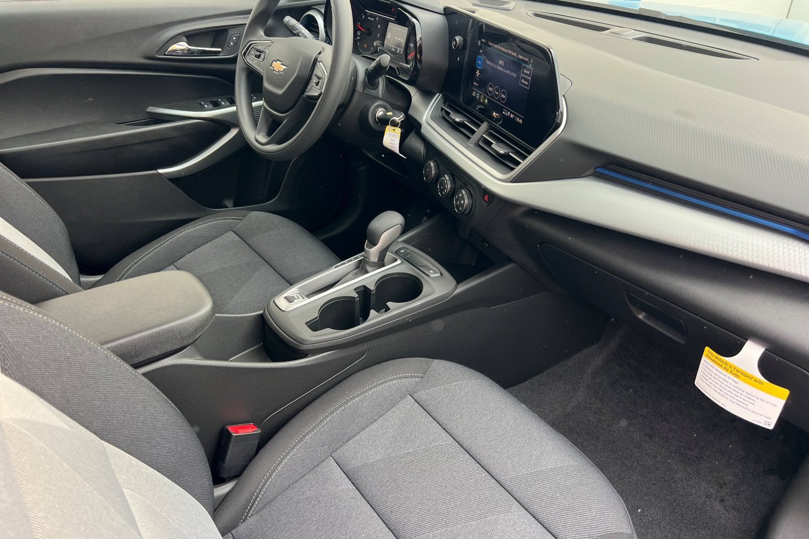 New 2026 Chevrolet Trax LS w/ LS Convenience Package FWD image 12
