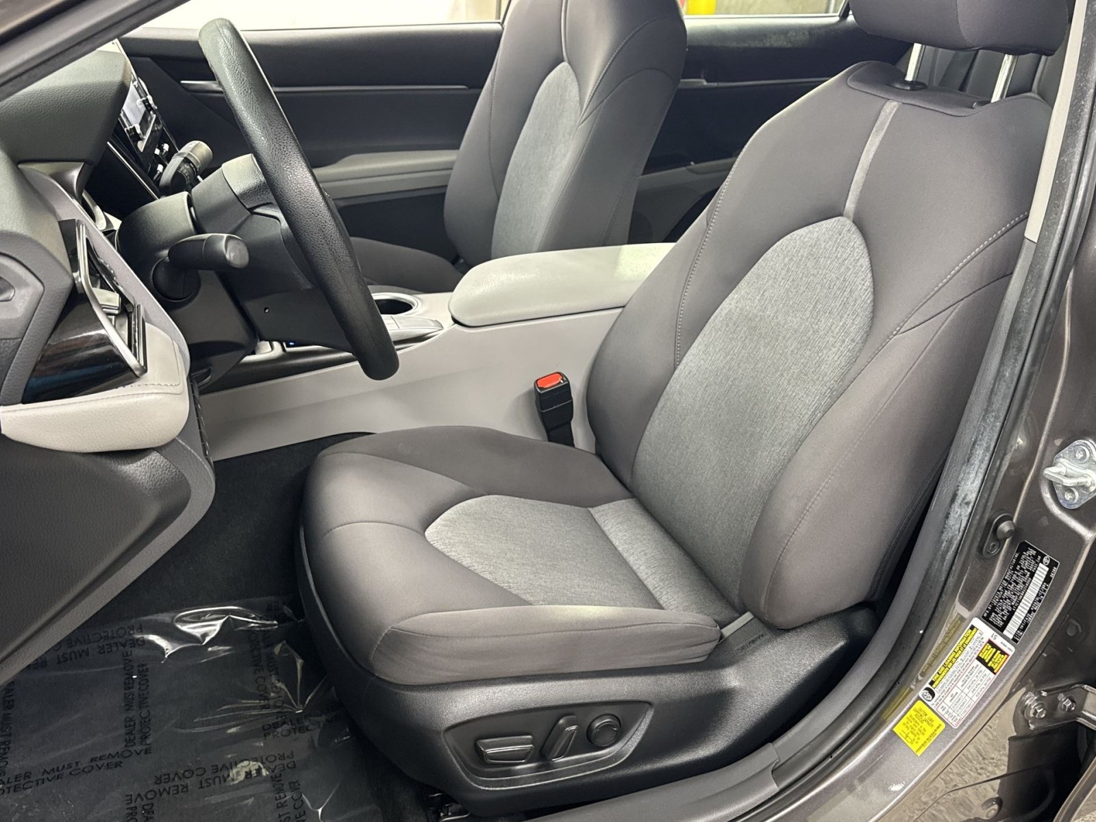 Used 2024 Toyota Camry LE FWD image 24