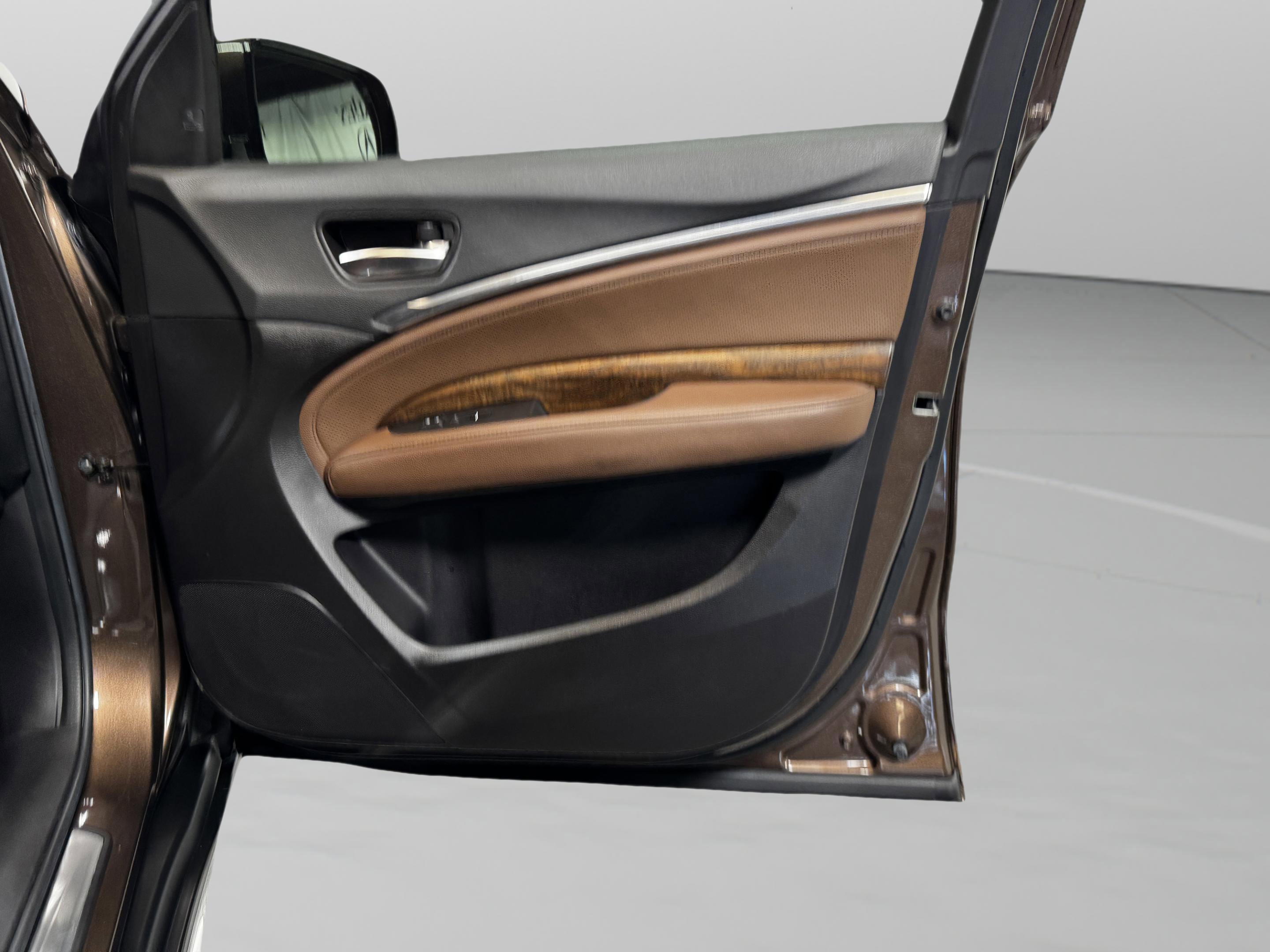 Certified 2019 Acura MDX FWD w/ Technology Package image 15