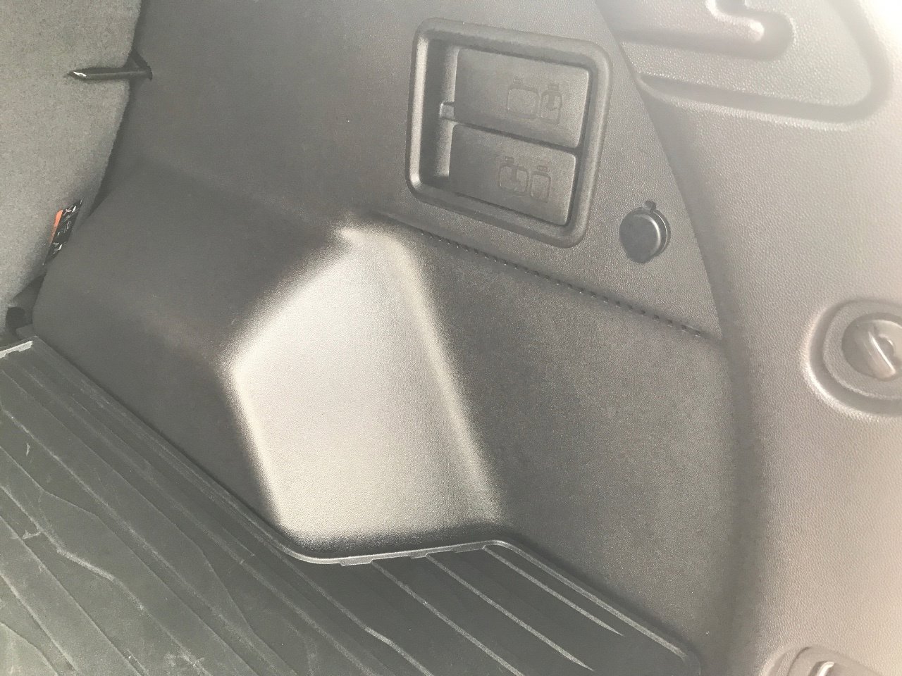 Certified 2023 GMC Terrain Denali image 28