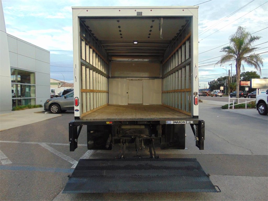 Certified 2024 Ford E-450 and Econoline 450 Super Duty w/ Power Windows & Locks Group image 10