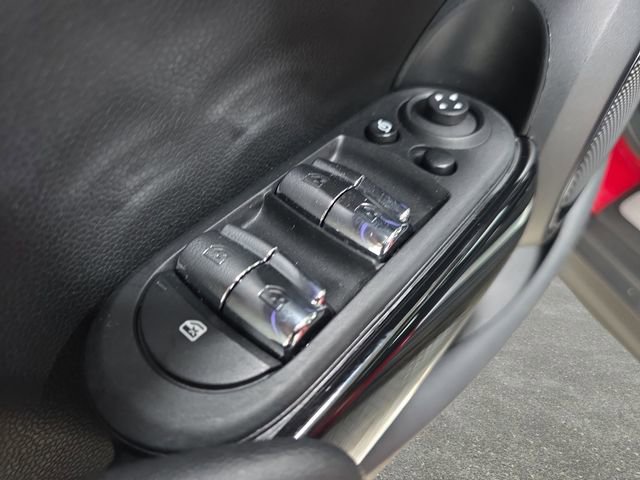 Certified 2024 MINI Cooper S image 23