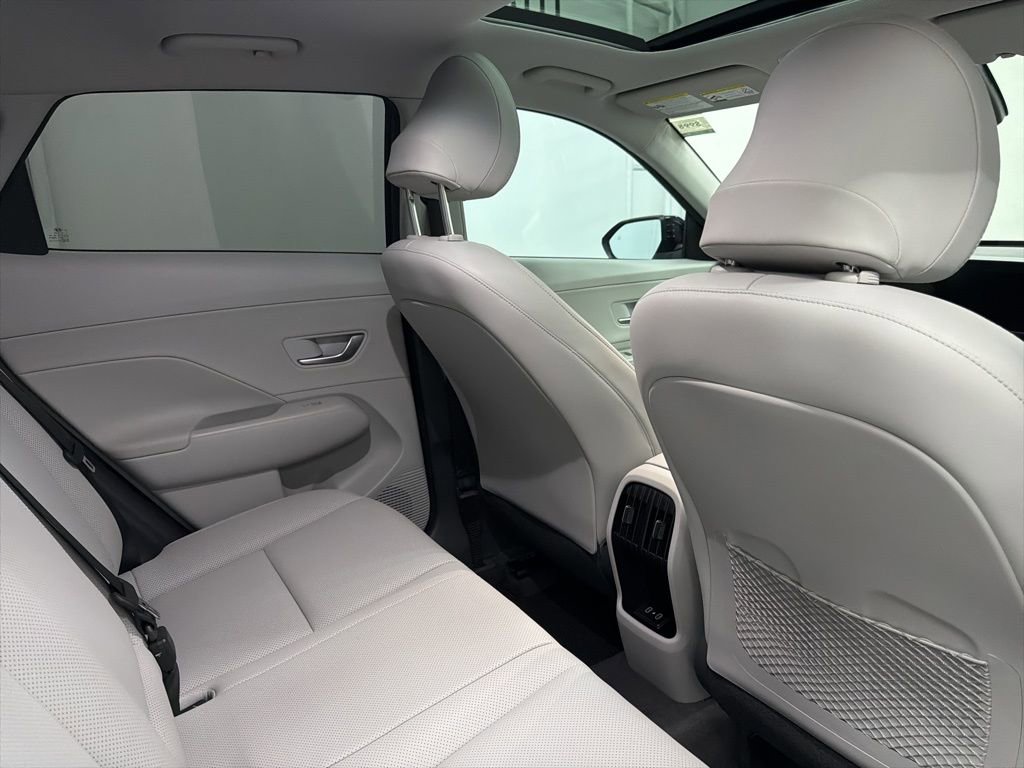 Used 2024 Hyundai Kona Limited image 25