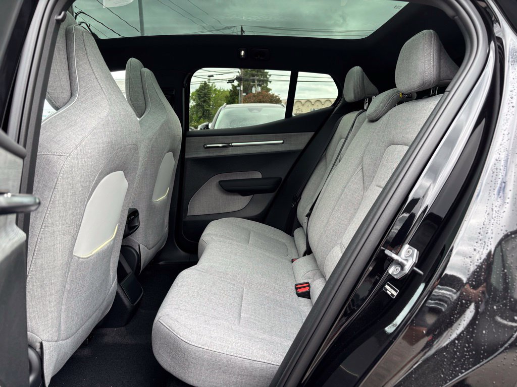 New 2026 Volvo EX30 Ultra w/ Climate Package AWD/4WD image 16