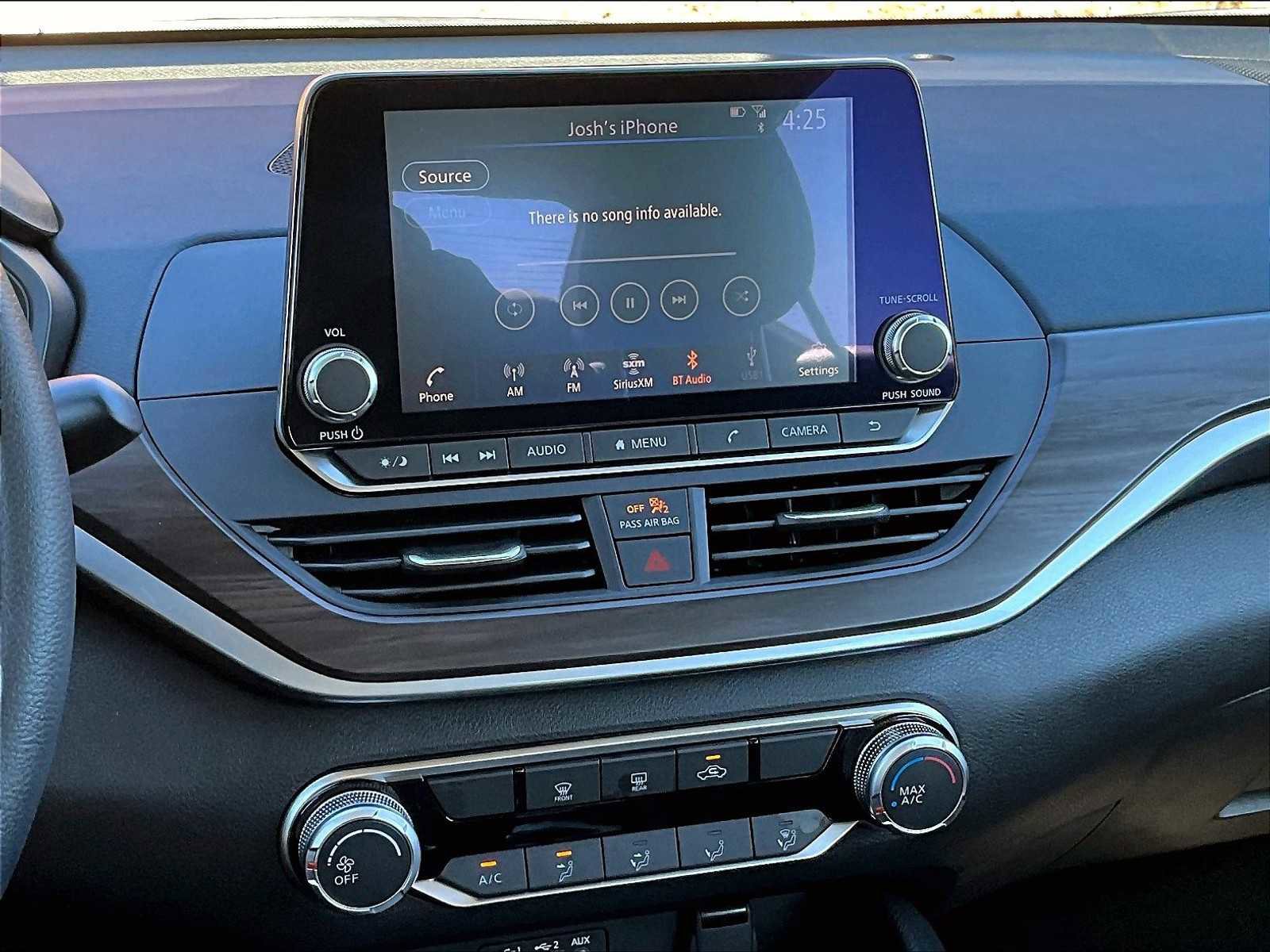 New 2024 Nissan Altima 2.5 SV image 12