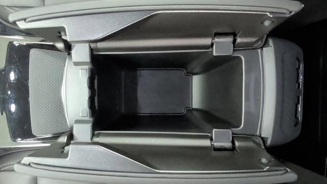 Used 2025 Buick Envision Preferred AWD/4WD image 21