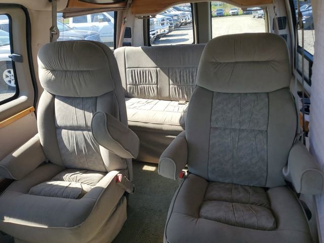 Used 2003 Chevrolet Express 1500 AWD w/ Preferred Equipment Group 4 image 9