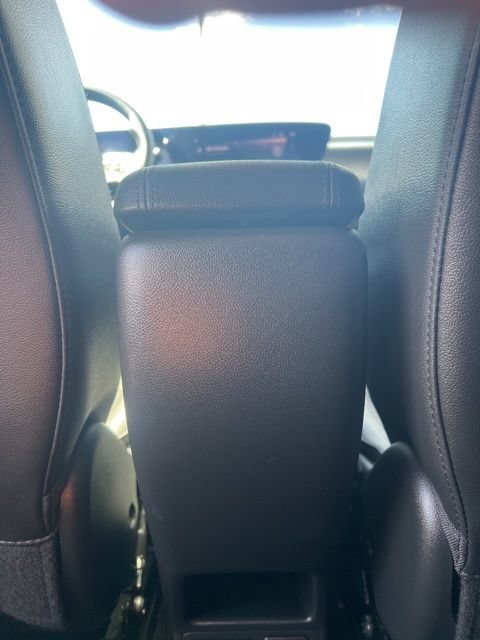 Used 2025 Buick Encore GX Preferred FWD image 25