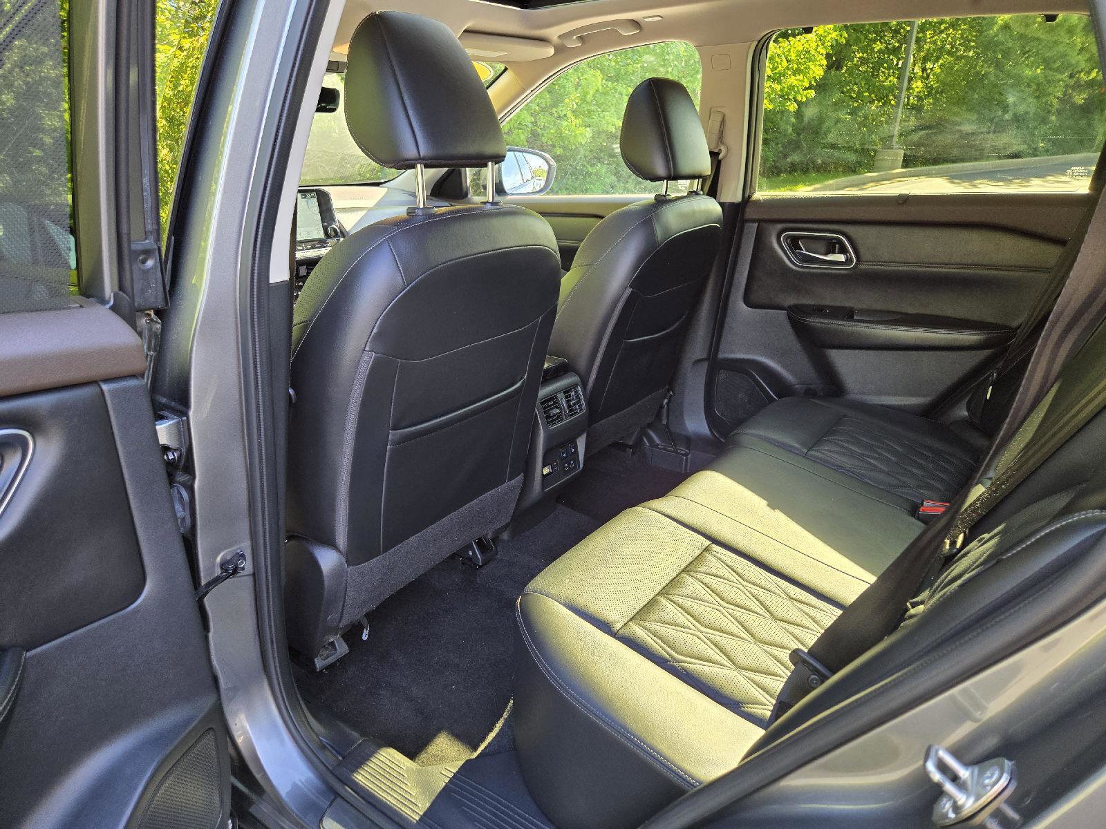 Used 2023 Nissan Rogue Platinum w/ Platinum Premium Package AWD/4WD image 27