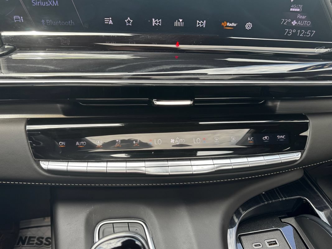 Used 2024 Cadillac Escalade V w/ LPO, ONYX Package AWD/4WD image 22