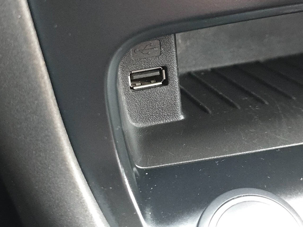 Used 2016 Ford Focus SE w/ Equipment Group 201A image 17