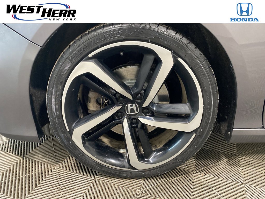 Used 2018 Honda Accord Sport image 9