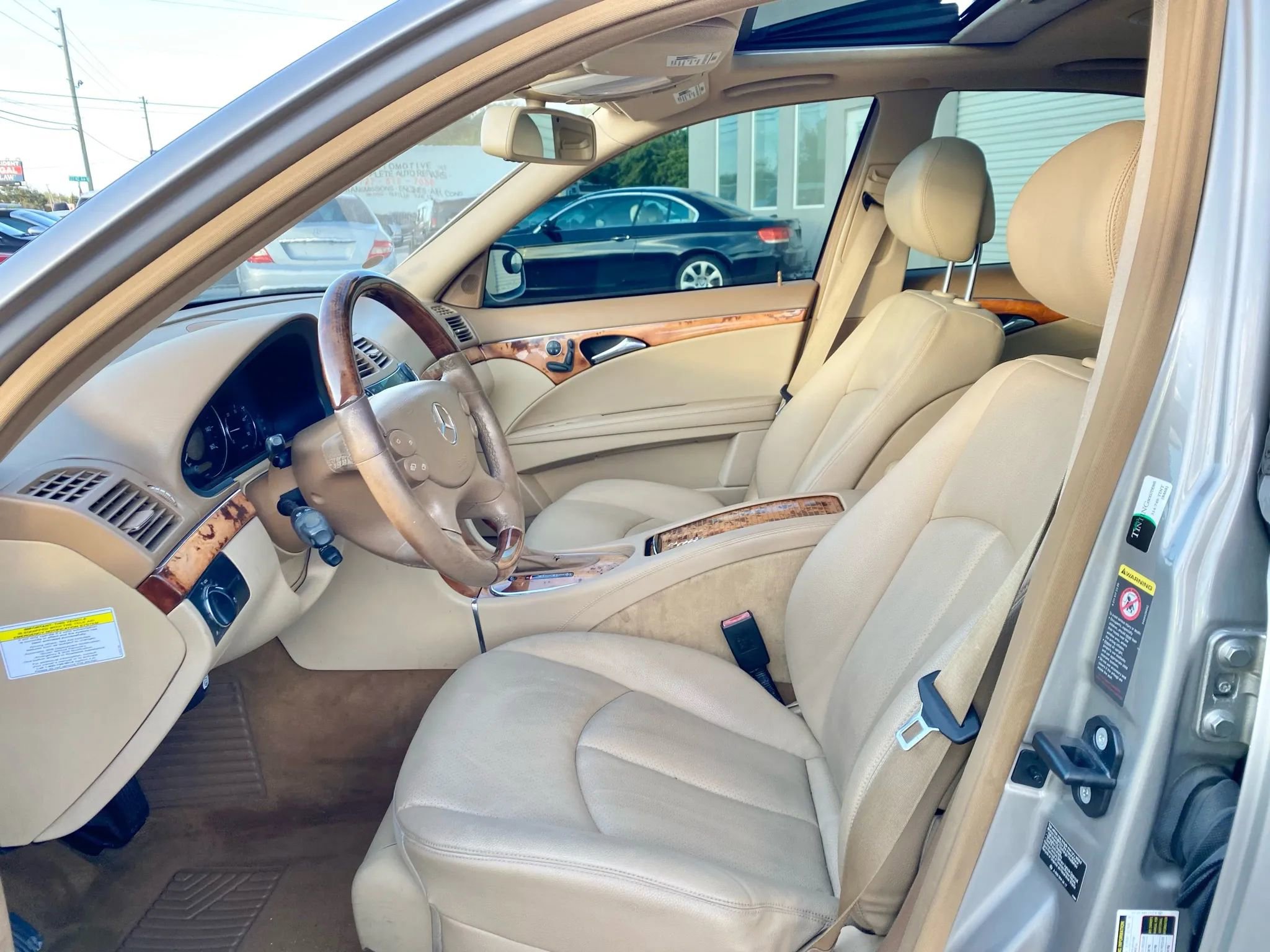 Used 2008 Mercedes-Benz E 320 BlueTEC Sedan image 17